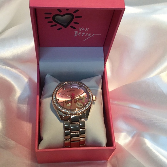 Betsey Johnson Accessories - BETSEY JOHNSON ROSE 🥀 GOLD SS SLOTH WATCH